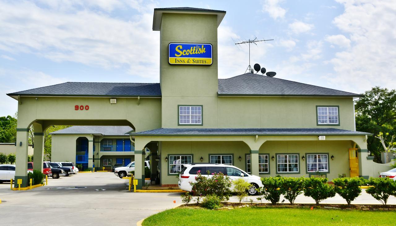 Scottish Inn And Suites Alvin Buitenkant foto