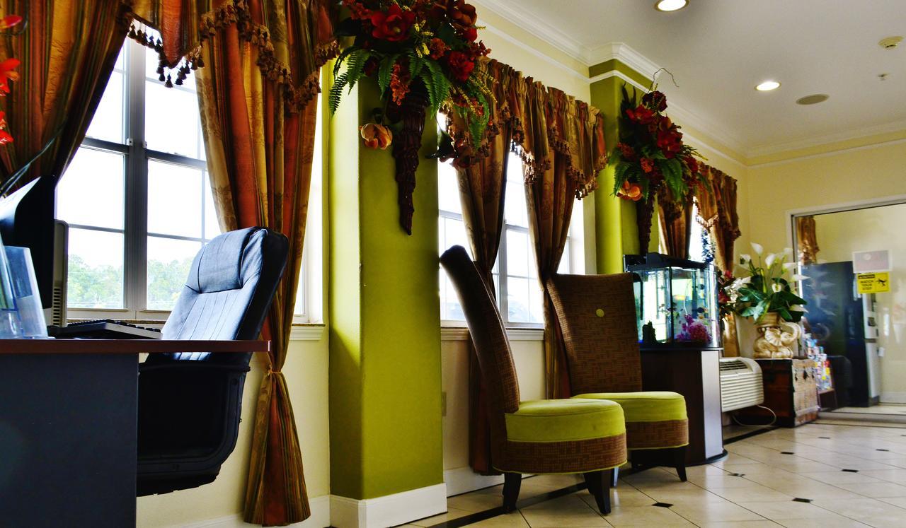 Scottish Inn And Suites Alvin Buitenkant foto